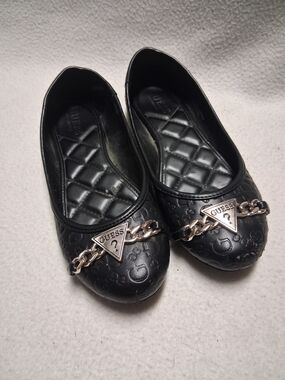 GUESS Black Quilted Logo Chain Girls' Ballet Flats